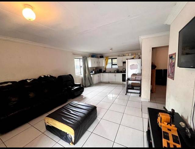 3 BEDROOM HOUSE FOR SALE IN BLOUBOSRAND